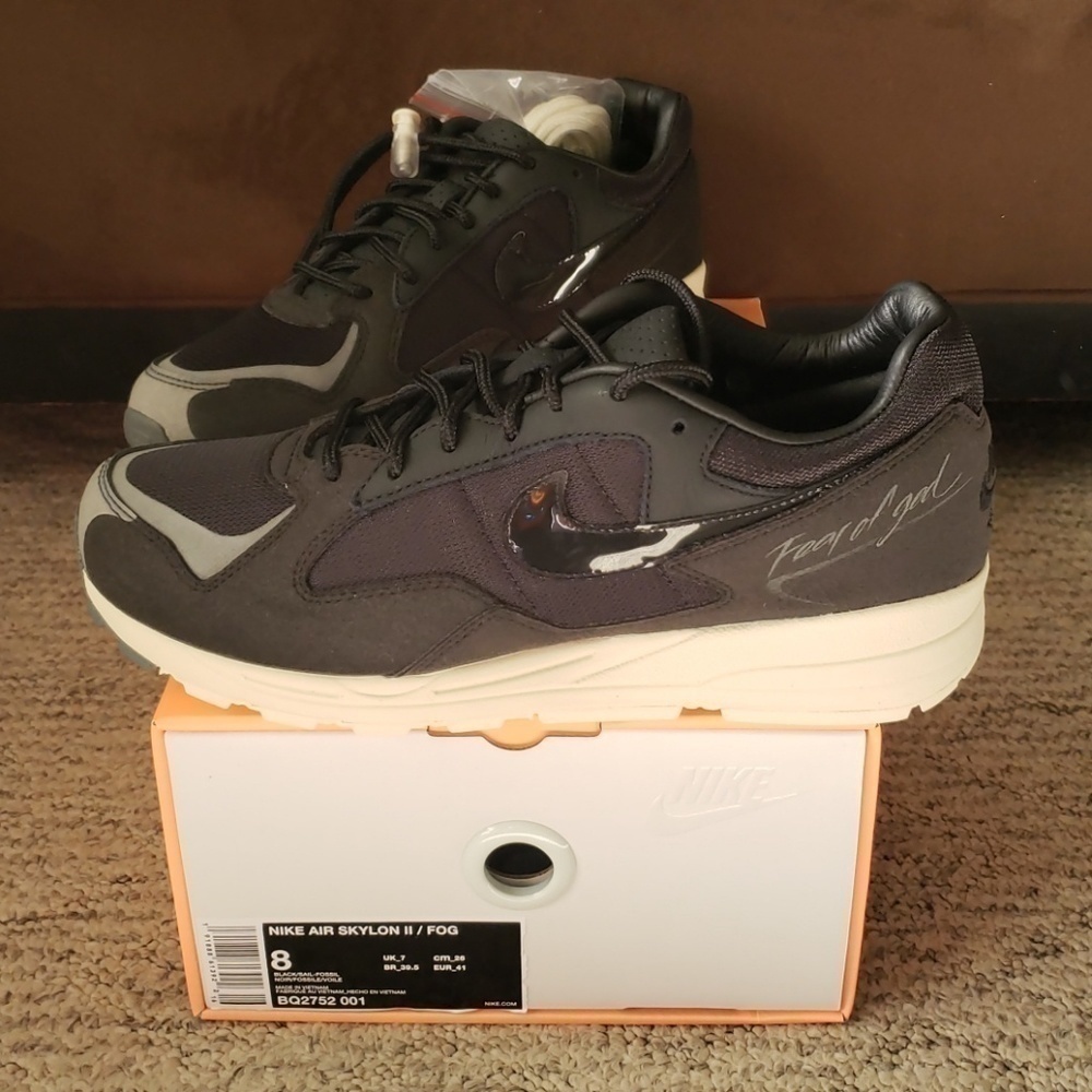 𝅺MEN'S Nike Fear of God